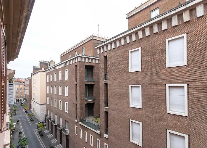 Via Del Corso *